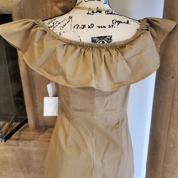 NEW DRESS - Picture 4 of 8